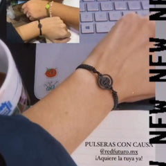 Pulsera Negra con Apoyo a Donaciones RED FUTURO, ajustable y con logo en plástico - Fuerza X el Futuro